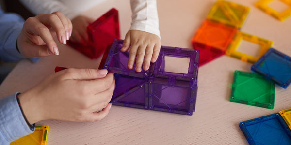 Juguetes que crecen con tu hijo: La versatilidad de Imanix